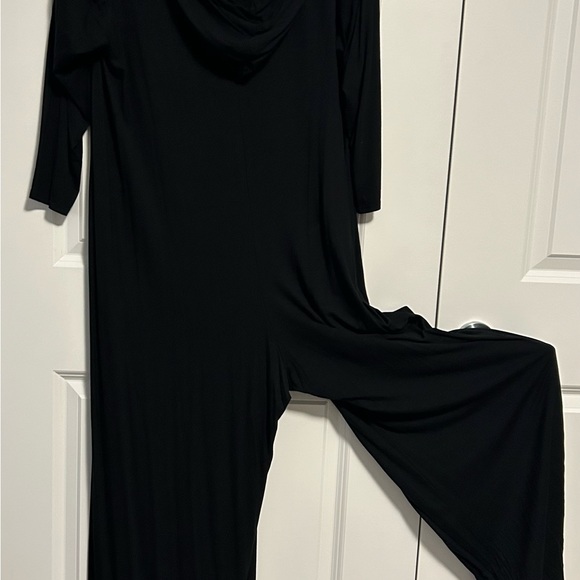 Black Jumpsuit with Sleeves - Picture 3 of 5